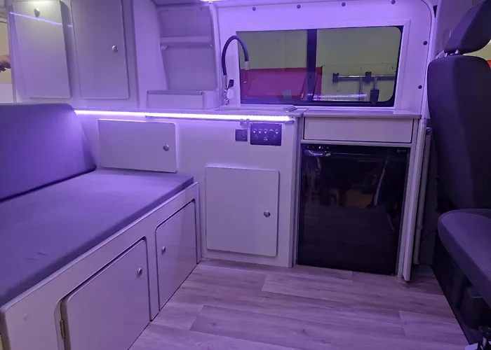 Autocaravana Camper אתר קמפינג